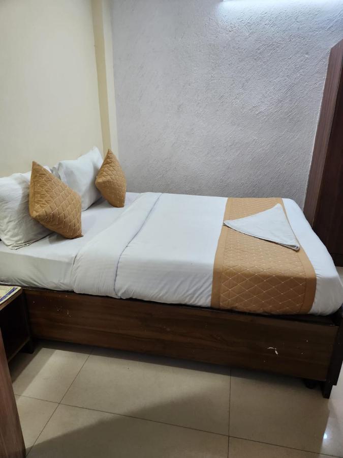 نيودلهي Hotel Cozy Cave المظهر الخارجي الصورة