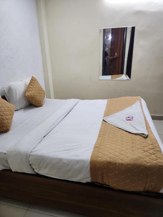 نيودلهي Hotel Cozy Cave المظهر الخارجي الصورة